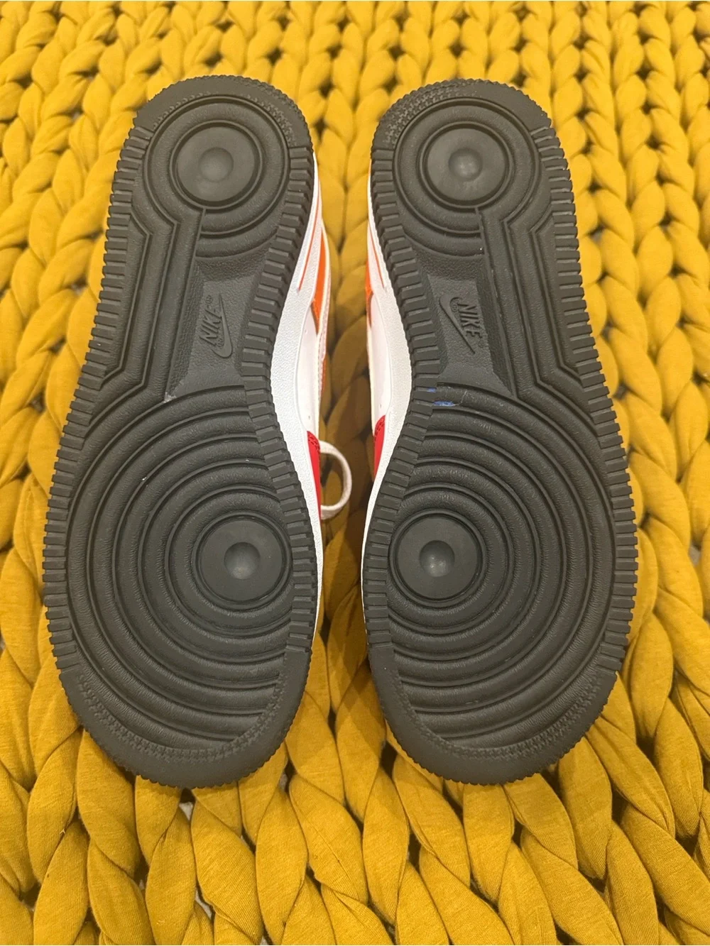 Nike Kids Air Force One - Size 5